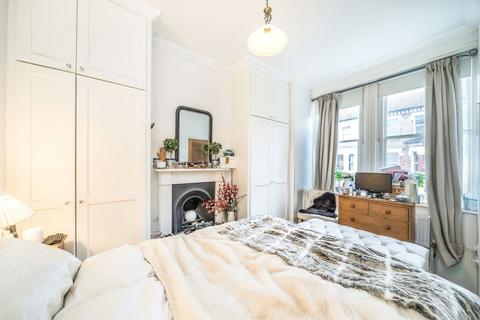 1 bedroom flat for sale, Tremadoc Road, London SW4