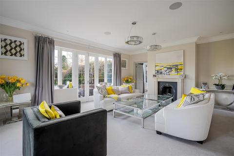undefined, Queens Hill Rise, Ascot
