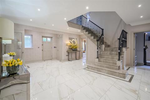 undefined, Queens Hill Rise, Ascot