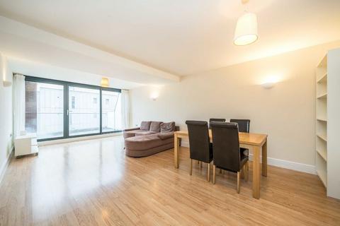 1 bedroom flat for sale, Streatham High Road, London SW16