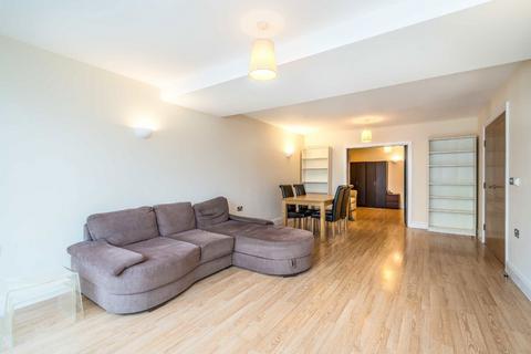 1 bedroom flat for sale, Streatham High Road, London SW16