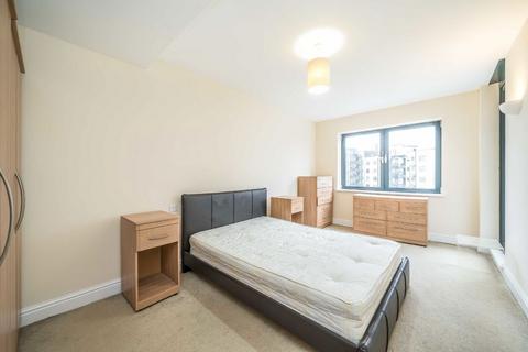 1 bedroom flat for sale, Streatham High Road, London SW16