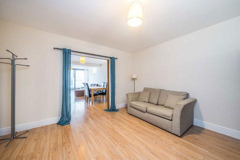 1 bedroom flat for sale, Streatham High Road, London SW16