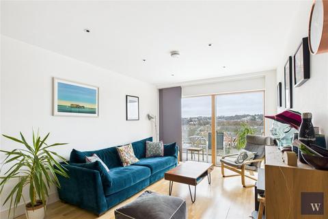 2 bedroom apartment for sale, Streatham High Road, London, SW16