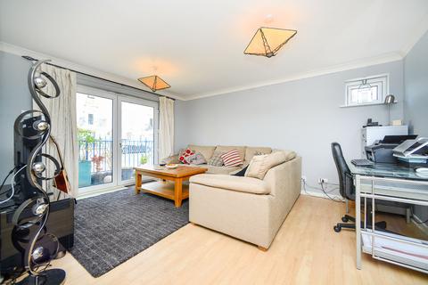 2 bedroom flat to rent, Collingwood Court, The Strand, Brighton, BN2