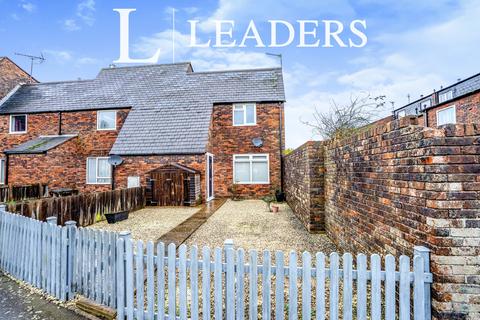 2 bedroom terraced house to rent, Maplehurst Road, PO19