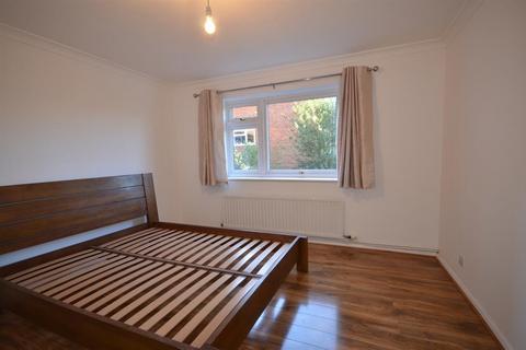2 bedroom flat to rent, Rowsham Court, 96 South Hill Avenue, Harrow On The Hill, HA1 3NX