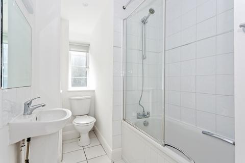 1 bedroom flat to rent, Balham High Road, London, SW17