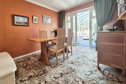 2 bedroom bungalow for sale, Hilary Close, East Sussex BN26