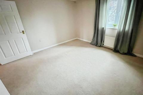 2 bedroom flat for sale, Fox Court, Aldershot