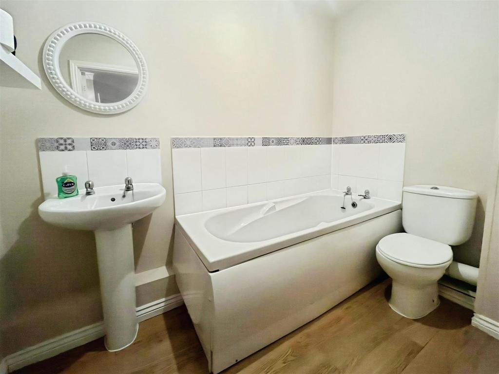 Bathroom.jpeg