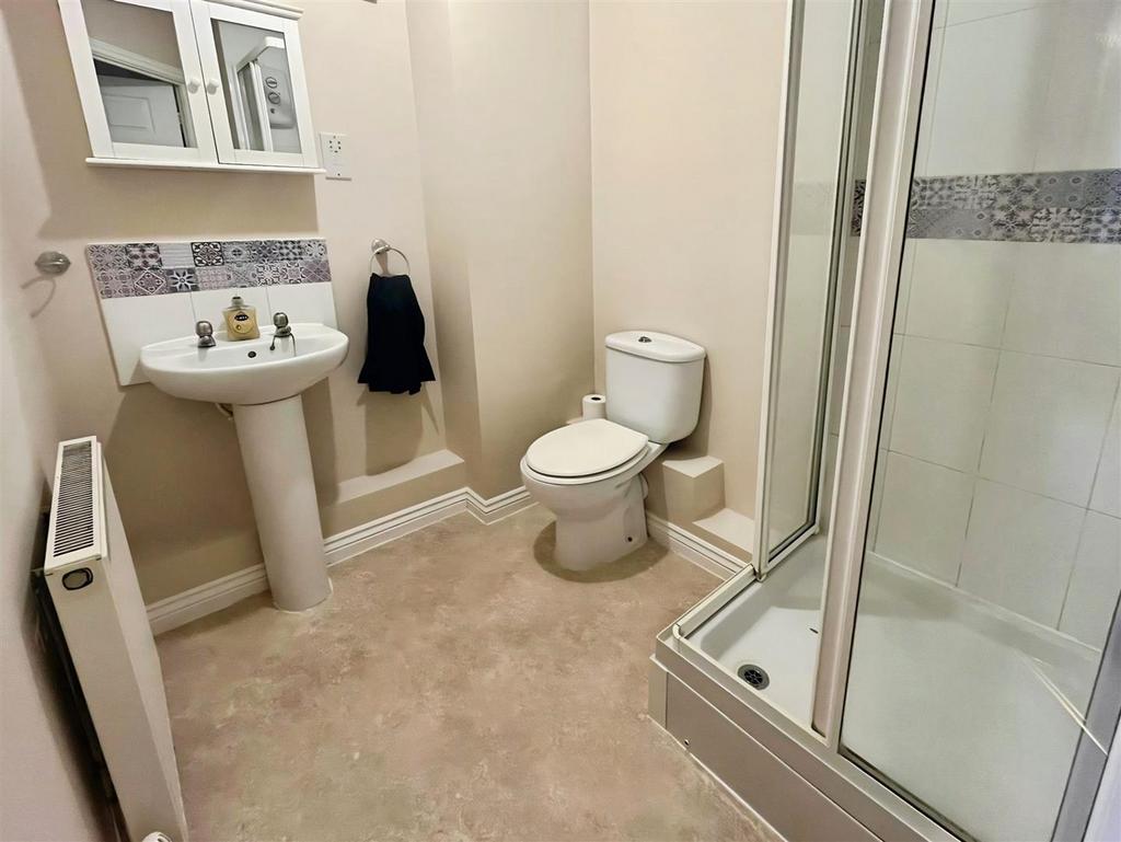 Ensuite.jpeg
