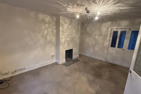 3 bedroom house to rent, Medina Road, Hull