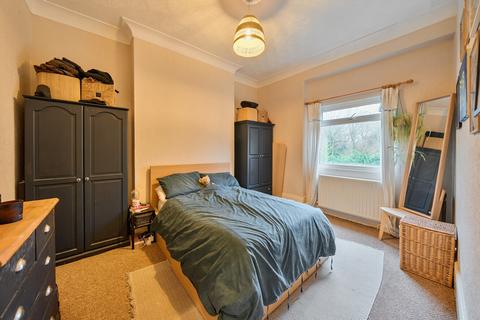 1 bedroom flat for sale, High Street, London, SE20
