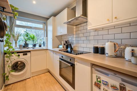 1 bedroom flat for sale, High Street, London, SE20