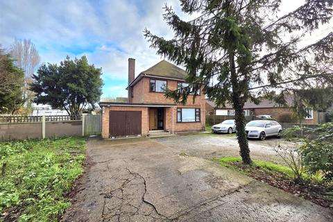 4 bedroom detached house for sale, Clay Lake, Spalding  Drove