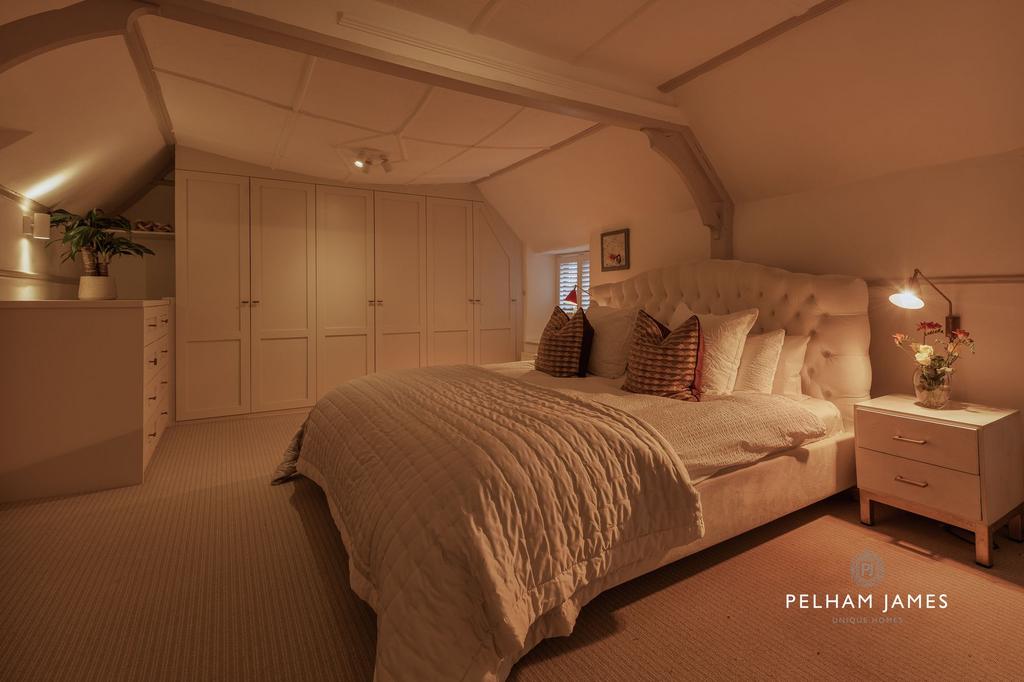 Principal Suite, Rock Cottage, Easton On The Hill