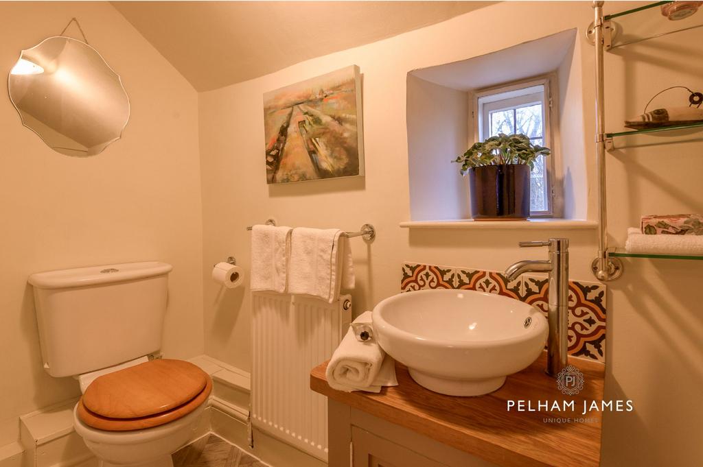 Shower Room, Rock Cottage, Easton On The Hill