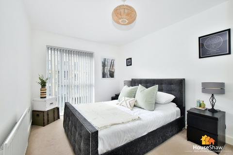 2 bedroom flat to rent, Croxley Road, Nash Mills Wharf, HP3