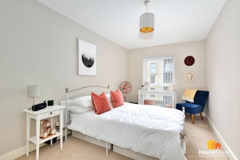 2 bedroom flat to rent, Croxley Road, Nash Mills Wharf, HP3