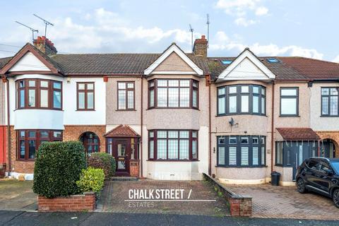3 bedroom terraced house for sale, Burnway, Hornchurch, RM11