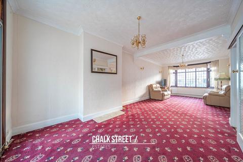 3 bedroom terraced house for sale, Burnway, Hornchurch, RM11