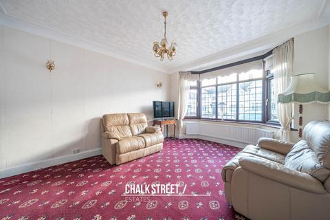 3 bedroom terraced house for sale, Burnway, Hornchurch, RM11