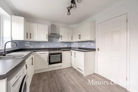2 bedroom semi-detached house to rent, Willow Court, Sea Palling