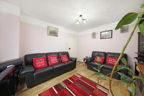 3 bedroom terraced house for sale, Harcourt Road, Thornton Heath, CR7