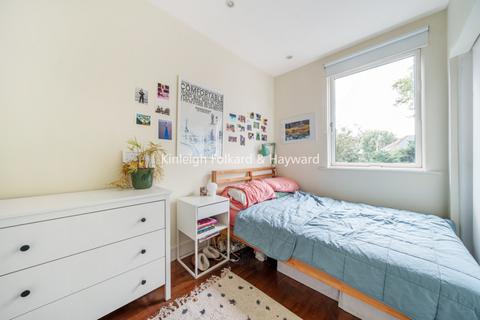 2 bedroom flat to rent, Crouch End Hill, Crouch End, London, N8