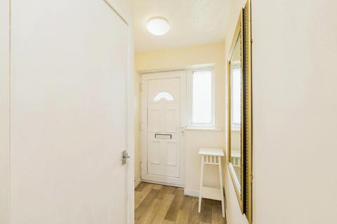 2 bedroom bungalow to rent, Grecian Street, Salford