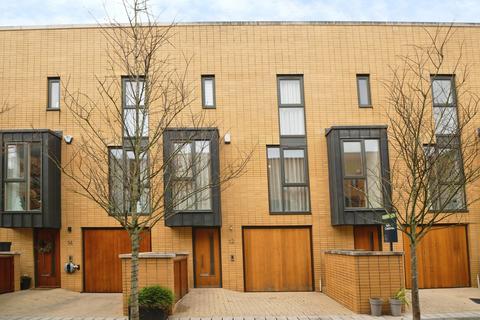 4 bedroom terraced house to rent, Francis Street, Caerdydd, CF11