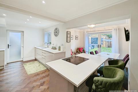 3 bedroom semi-detached house for sale, Caithness Road, Stamford