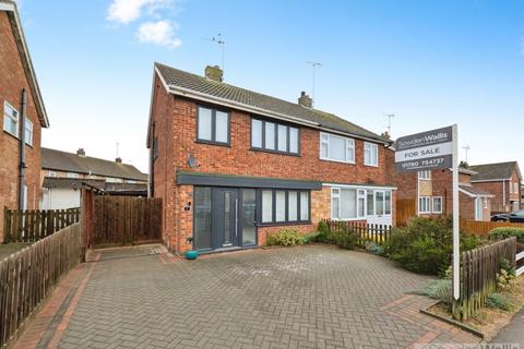 3 bedroom semi-detached house for sale, Caithness Road, Stamford
