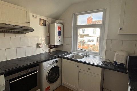 2 bedroom flat to rent, 39 Tewkesbury Street, Cathays, Cardiff, CF24