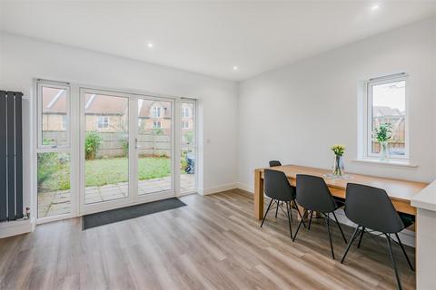 3 bedroom semi-detached house for sale, King Edward Road, Christs Hospital, Horsham