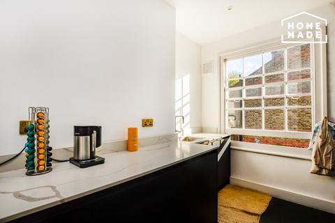 2 bedroom flat to rent, Burns Road, Battersea, SW11
