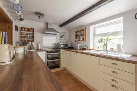 undefined, The Leaze, Bromham, SN15