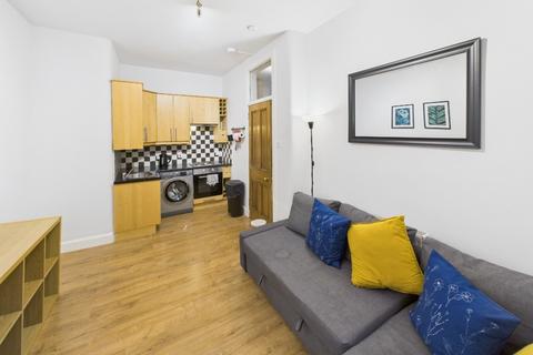 1 bedroom flat to rent, Dalgety Avenue, Meadowbank, Edinburgh, EH7