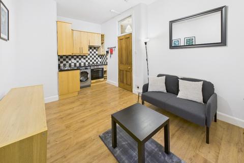1 bedroom flat to rent, Dalgety Avenue, Meadowbank, Edinburgh, EH7