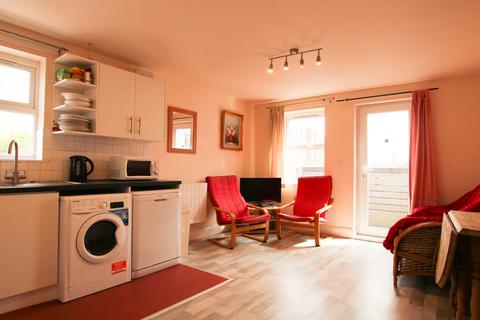 4 bedroom house to rent, Byron Street Mews, City Centre NE2