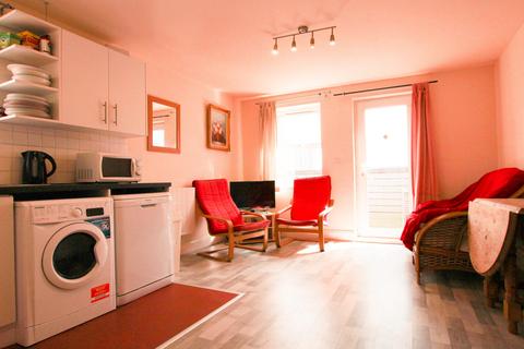 4 bedroom house to rent, Byron Street Mews, City Centre NE2