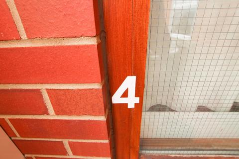 4 bedroom flat to rent, Byron Street Mews, Newcastle upon Tyne NE2