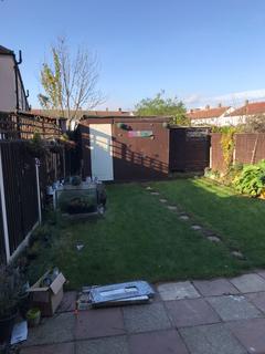 4 bedroom terraced house to rent, Bastable Avenue, Barking IG11