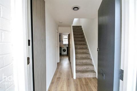 3 bedroom semi-detached house for sale, Shackerdale Road, Leicester
