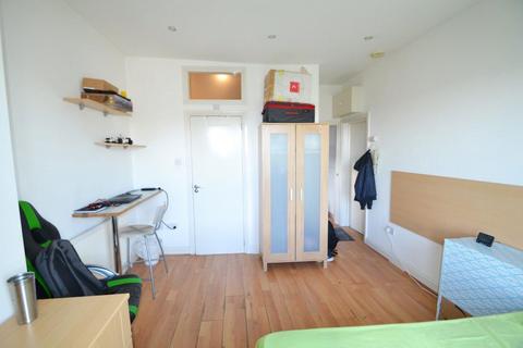 Studio to rent, MODERN STUDIO FLAT IN GREAT LOCATION
