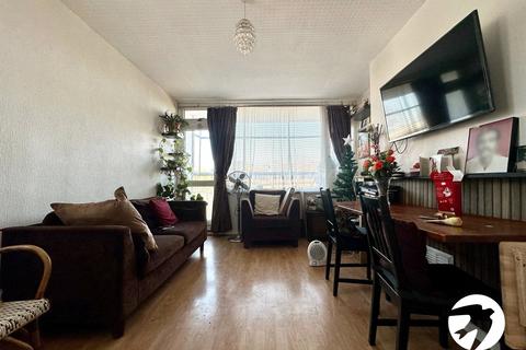 2 bedroom flat for sale, Casterbridge Road, London, SE3