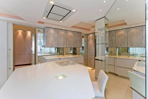 3 bedroom apartment to rent, Lindfield Gardens, Hampstead, London, NW3