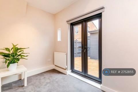 2 bedroom flat to rent, Acton Lane, London, W4