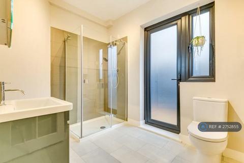 2 bedroom flat to rent, Acton Lane, London, W4